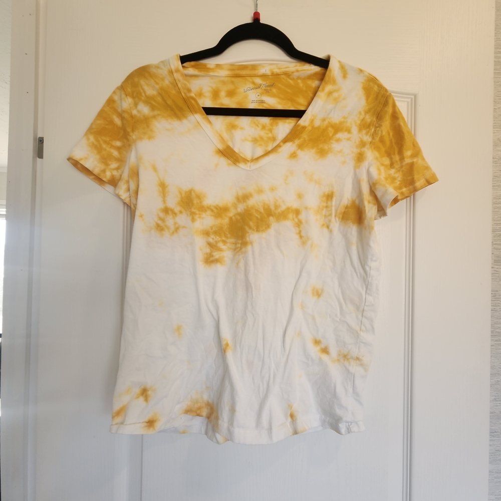 Universal Thread Yellow Tie-Dye V-Neck Tee Size M Euc